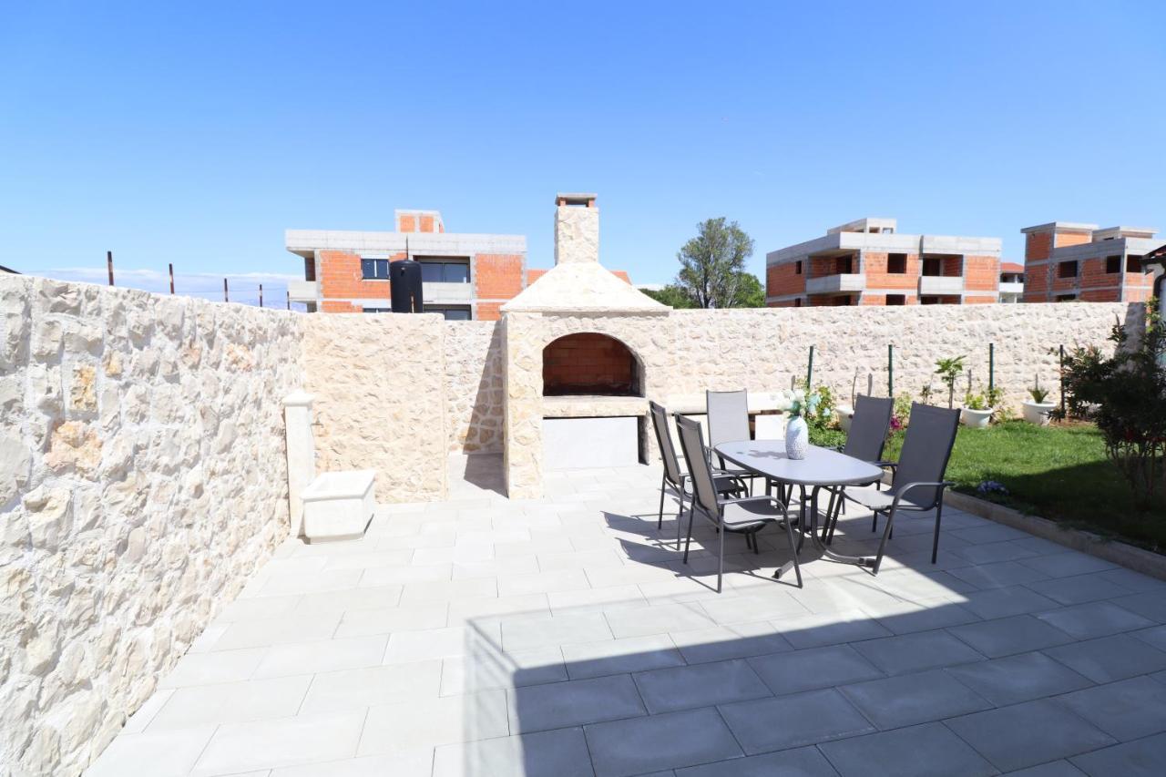 Vrsi Apartments Eksteriør bilde