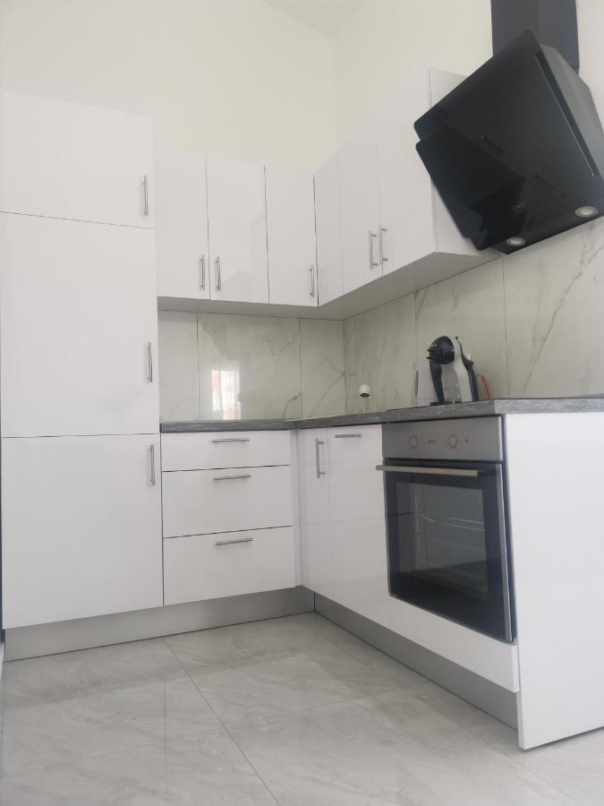 Vrsi Apartments Eksteriør bilde